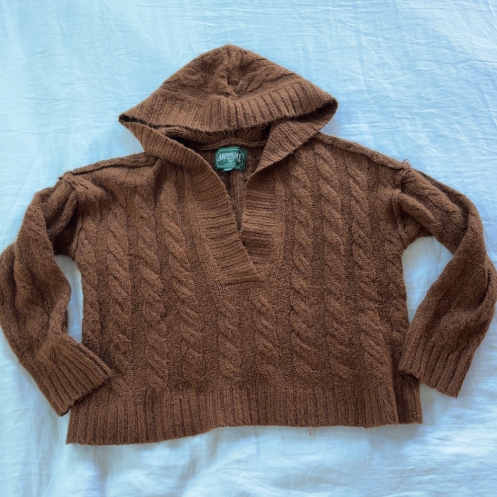 American Eagle Outfitters Brown V-Neck Sweater Cozy Cable Knit